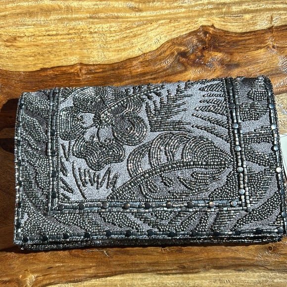Mary Frances collectible Rainforest beaded clutch in pewter, new with tags - Picture 2 of 10
